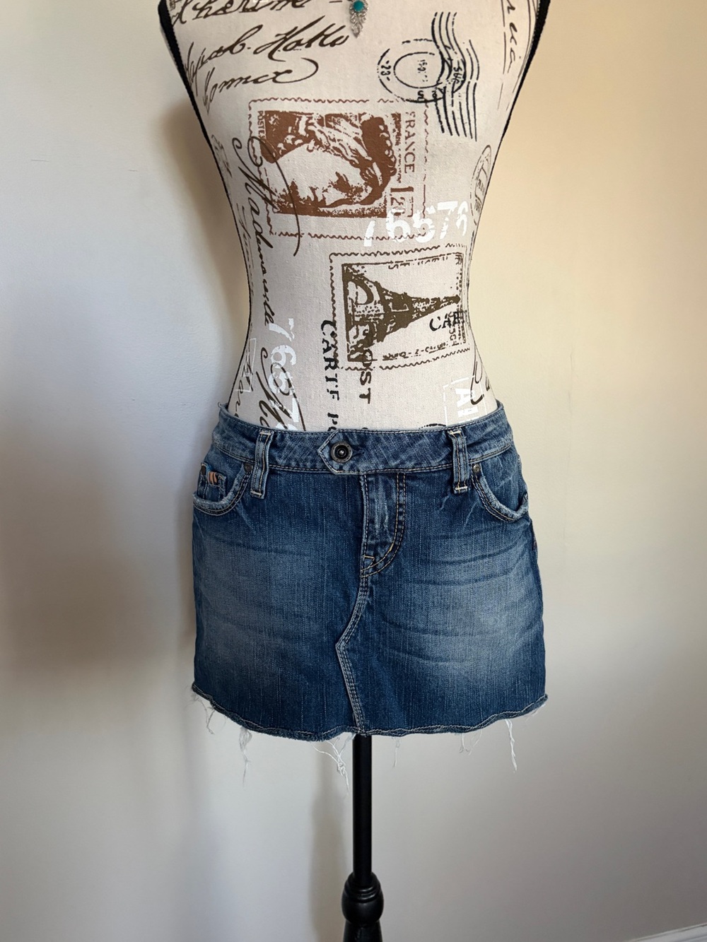 Y2K 2000’s Silver Jeans Dark Wash Raw Hem Low Rise Mini Denim Skirt